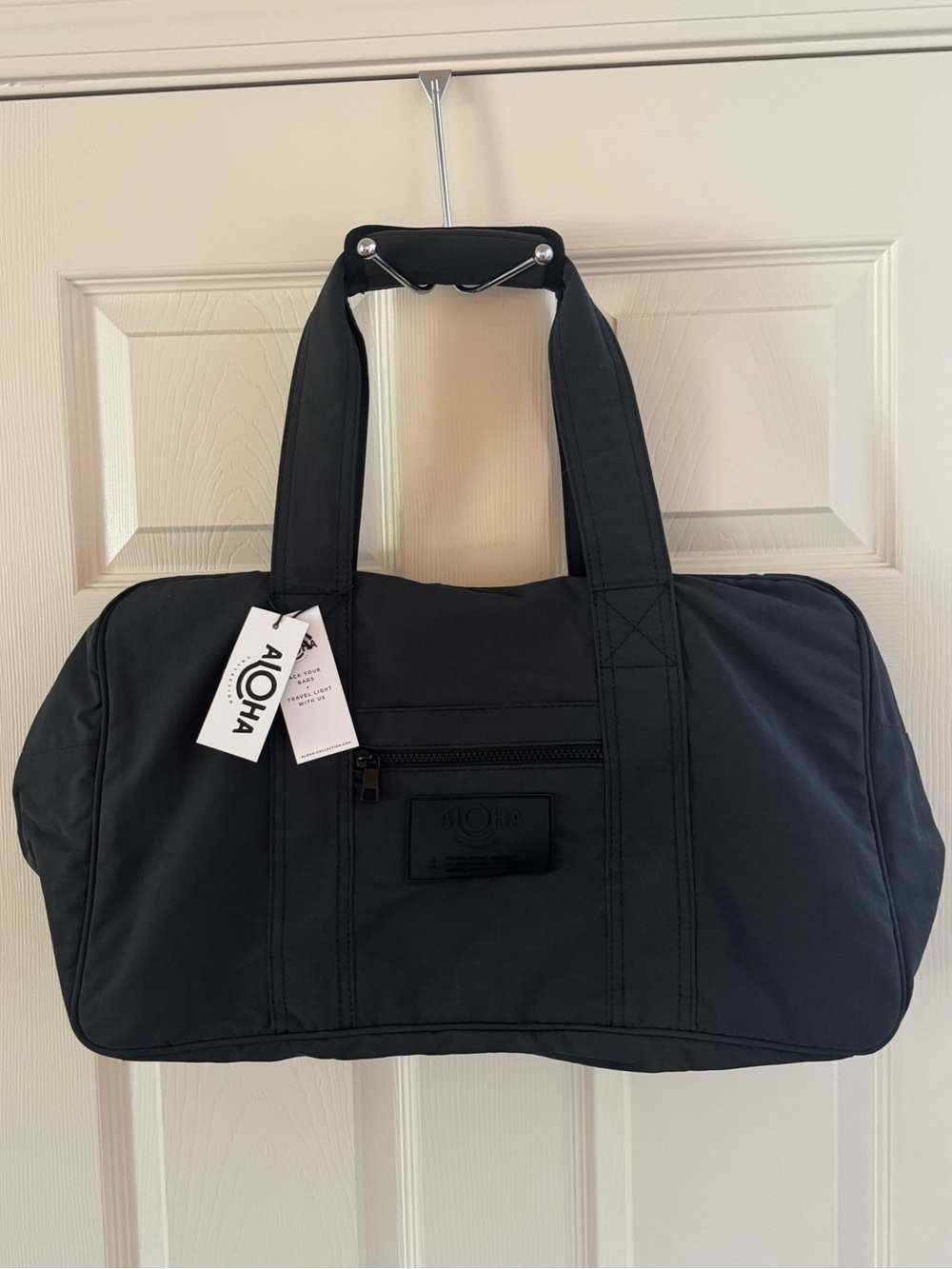New ALOHA Collection black monochrome weekender duffel bag